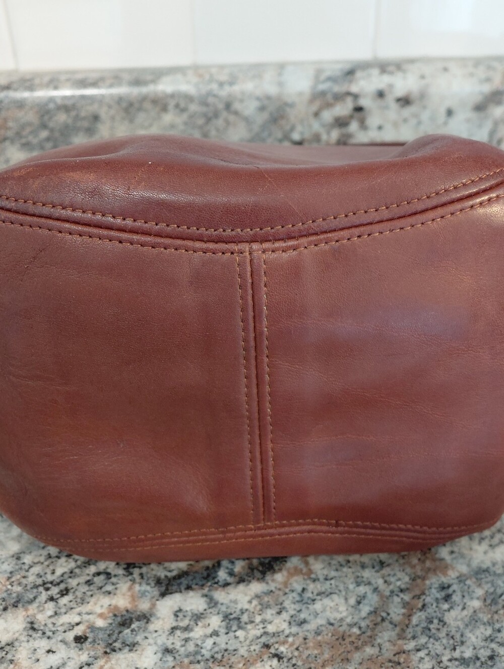 Coach Brown Leather Monterey Hobo with Gold Hardware ****Read**** - Picture 8 of 15